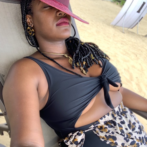 Meet your Posher Crystal!!! - Picture 7 of 11